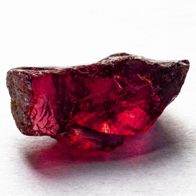 Rhodolit Kristall mit 4.78 Ct