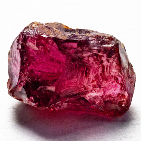 Rhodolit Kristall mit 5.50 Ct
