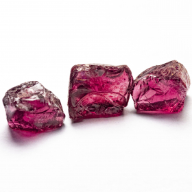 Rhodolit Kristalle mit 13.26 Ct