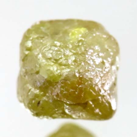 Gelber Rohdiamant mit 0.77 Ct
