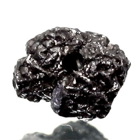 Schwarzer  Rohdiamant 1.71 Ct, gebohrt