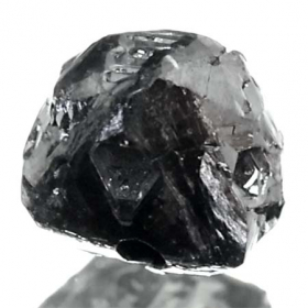 Schwarzer  Rohdiamant 1.82 Ct, gebohrt