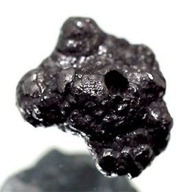 Schwarzer  Rohdiamant 3.11 Ct, gebohrt