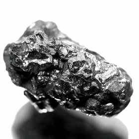 Schwarzer Rohdiamant mit 8.11 Ct