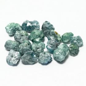 18 Blaue Rohdiamanten 1.91 Ct, gebohrt