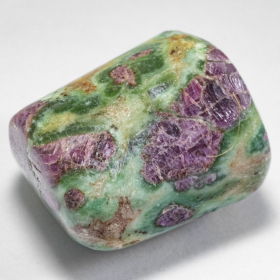 Rubin in Fuchsit 150.50 Ct