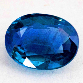 Blauer Saphir mit 1.75 Ct