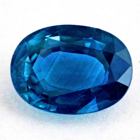 Blauer Saphir mit 1.76 Ct