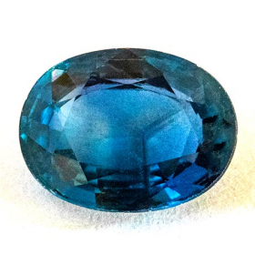 Blauer Saphir mit 1.55 Ct