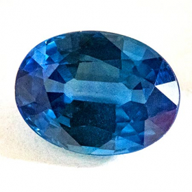 Blauer Saphir mit 1.83 Ct