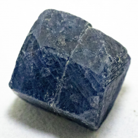 Saphir Kristall mit 8.48 Ct