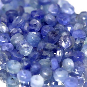 1 Ct gebohrte Saphire