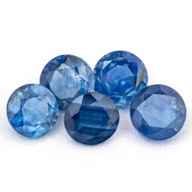 5 blaue Saphire mit 3.3 mm, Gesamtgewicht 1.00 ct