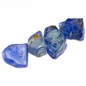 Saphir Kristalle mit 1.76 Ct, Schleifqualität