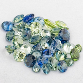 37 bicolor Saphire mit 5.72 Ct