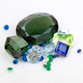 Verschiedene Schmucksteine mit 25.65 Ct