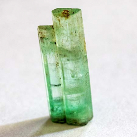 Smaragd-Zwillingskristall mit 1.98 Ct