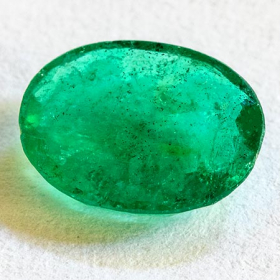 Smaragd 0.91 Ct in Top Grün