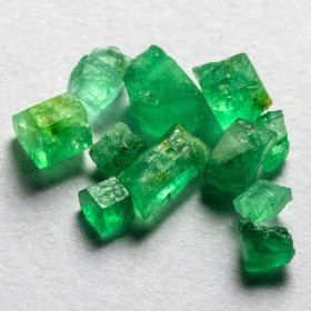 10 kolumbianische Smaragd-Kristalle mit 1.03 Ct, transparent - Smaragd Ct