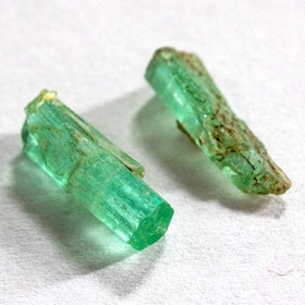 2 Smaragd-Kristalle mit 1.48 Ct