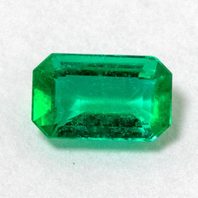 TOP Smaragd mit 5 x 3 mm
