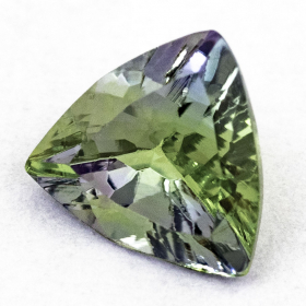 Bicolor Tansanit mit 0.62 Ct, unbehandelt