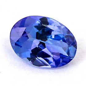 Lupenreiner Tansanit mit 0.76 Ct, AA+ Grade