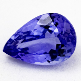 Augenreiner Tansanit mit 1.75 Ct, AA Grade