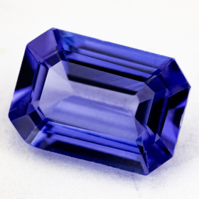 Augenreiner Tansanit mit 2.17 Ct, AA Grade