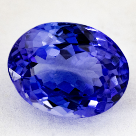 Augenreiner Tansanit mit 2.27 Ct, AA Grade