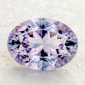 Pastell pinkvioletter Tansanit mit 1.22 Ct