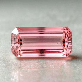 Pink Turmalin mit 0.83 Ct