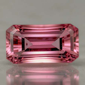 Pink Turmalin mit 1.47 Ct