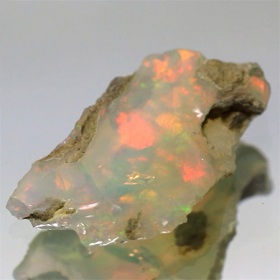 Opalkristall mit 4.92 Ct