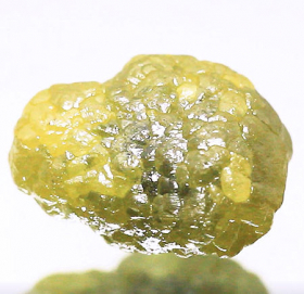 Gelber Rohdiamant mit 2.42 Ct