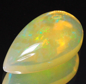Opal mit 10.90 Ct