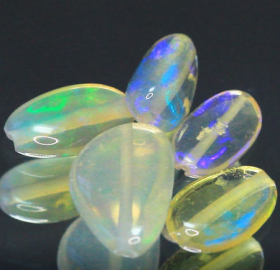 5 gebohrte Opale mit 2.08 Ct, AA Qualität