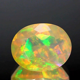 Facettierter Welo-Opal 9.3 x 7.5 mm, 1.31 Ct