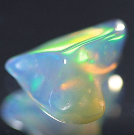 Welo Opal-Kristall AAA Grade, 1.66 Ct, poliert