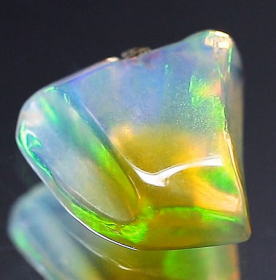 Welo Opal-Kristall AAA Grade, 1.75 Ct, poliert
