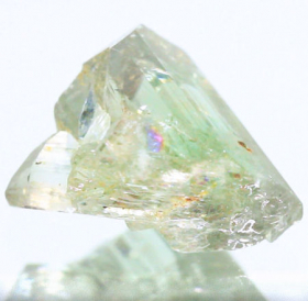 Sultanitkristall mit 3.27 Ct, AAA-Grade
