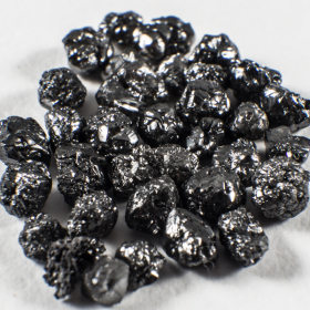 34 Stück Schwarze Rohdiamanten mit 3.62 Ct