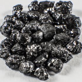 34 Stück Schwarze Rohdiamanten mit 3.55 Ct