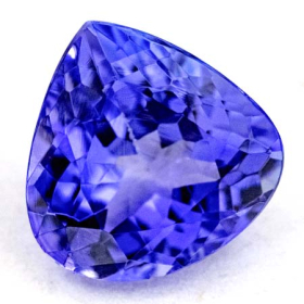 Augenreiner Tansanit mit 1.96 Ct, AA Grade